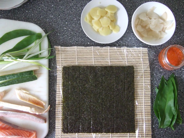 Zubereitung des Bärlauch Sushi